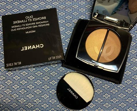 Chanel Duo Bronze et Lumiere / Bronzer and Highlighter Duo 